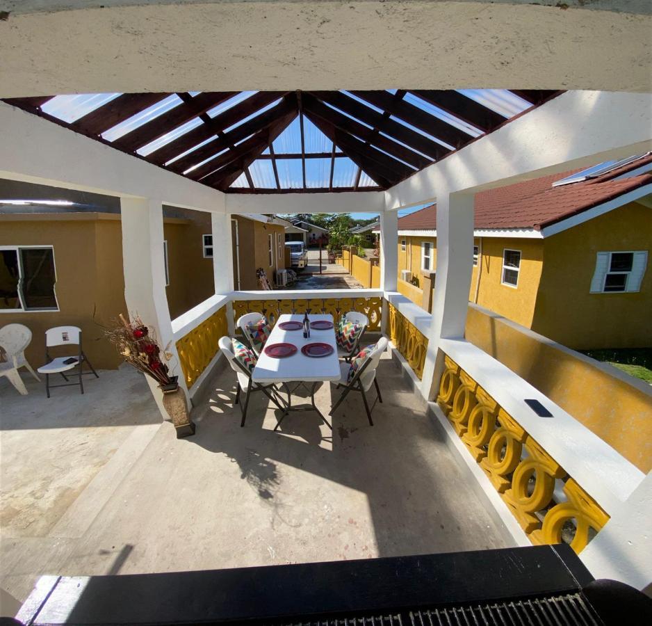 Paradise Villa Sleep 6 Private Pool Ocho Ríos Exterior foto